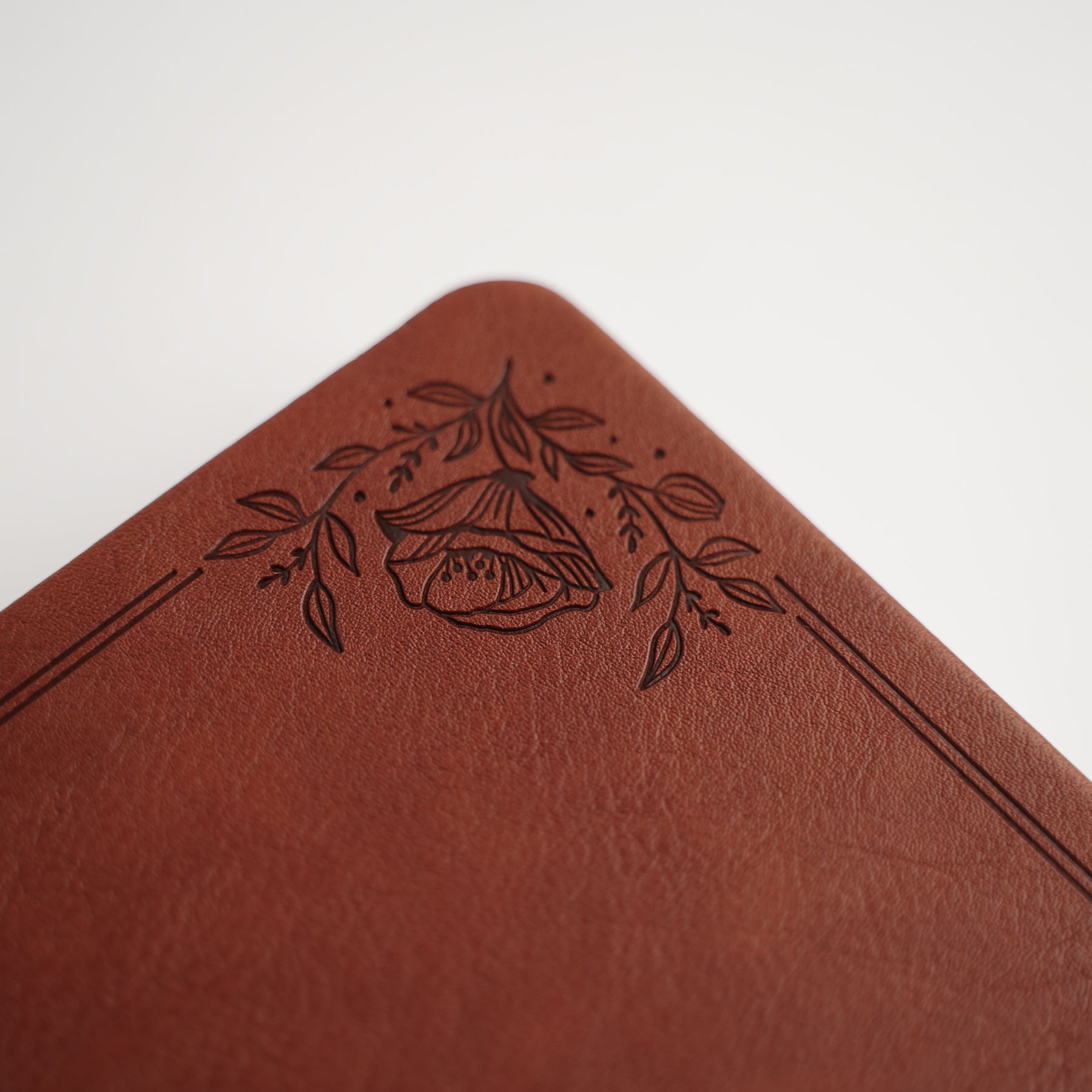 A5 Minimal Floral Undated Planner - Archer and Olive