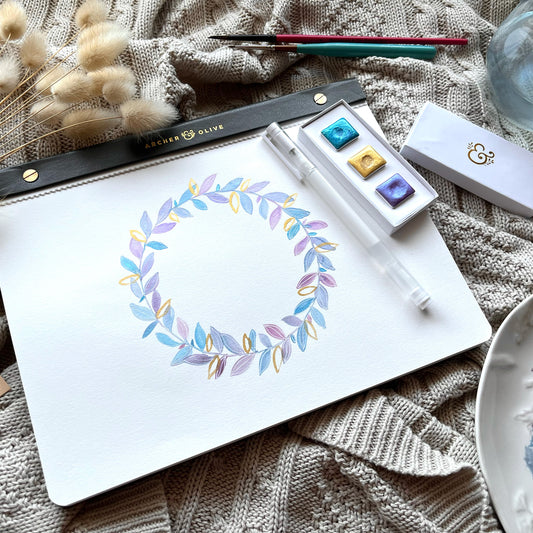 How To Paint A Simple Wreath With Metallic Watercolors