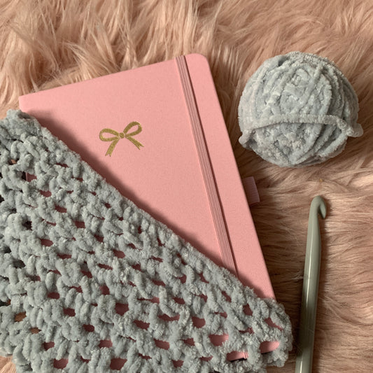 How to Make a Crocheted Journal Pouch | Homemade Bullet Journal Supplies