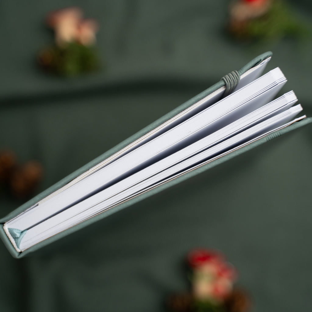 Frog - Dot Grid Notebook - 128 pages