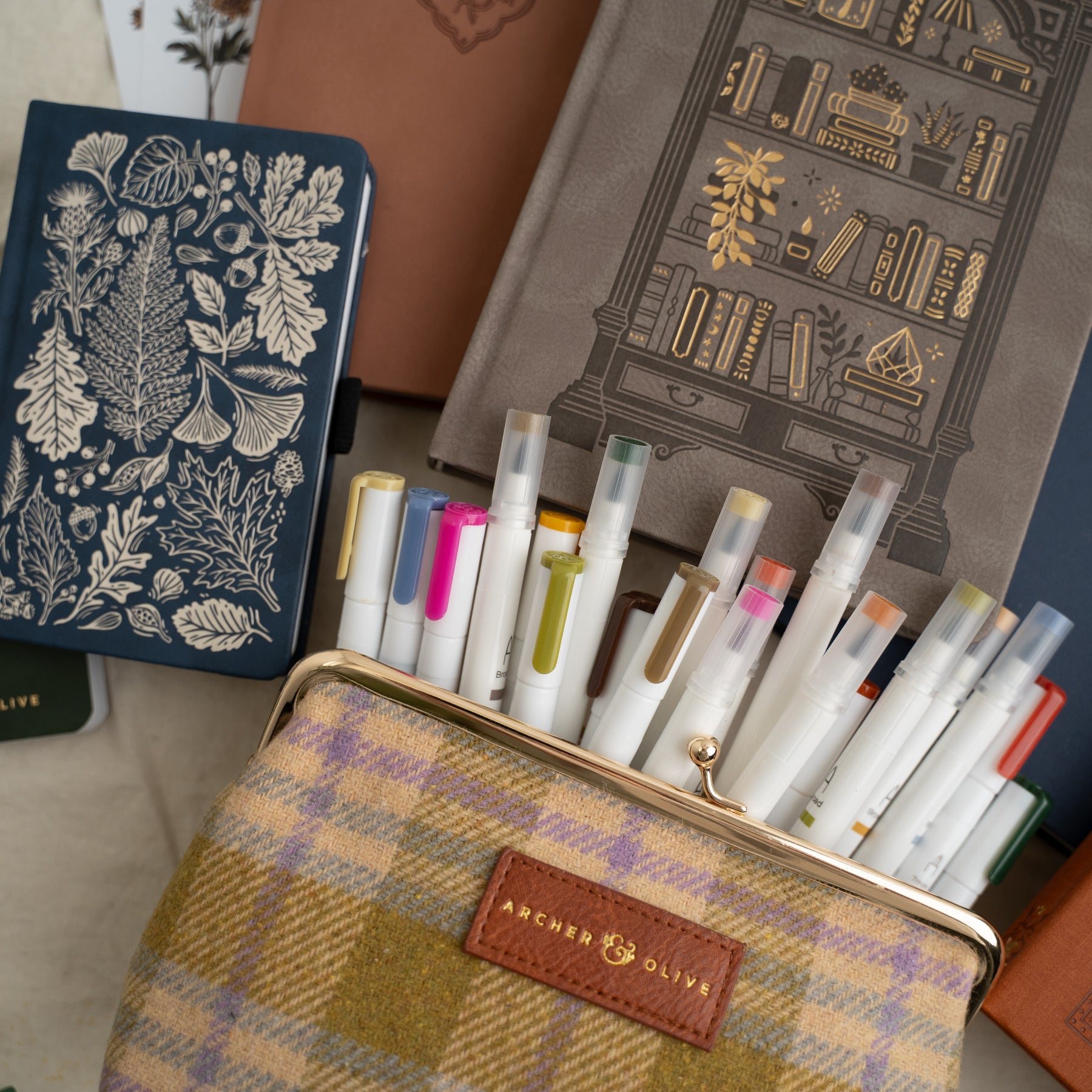 Forest Findings Calliograph Pens - Archer and Olive