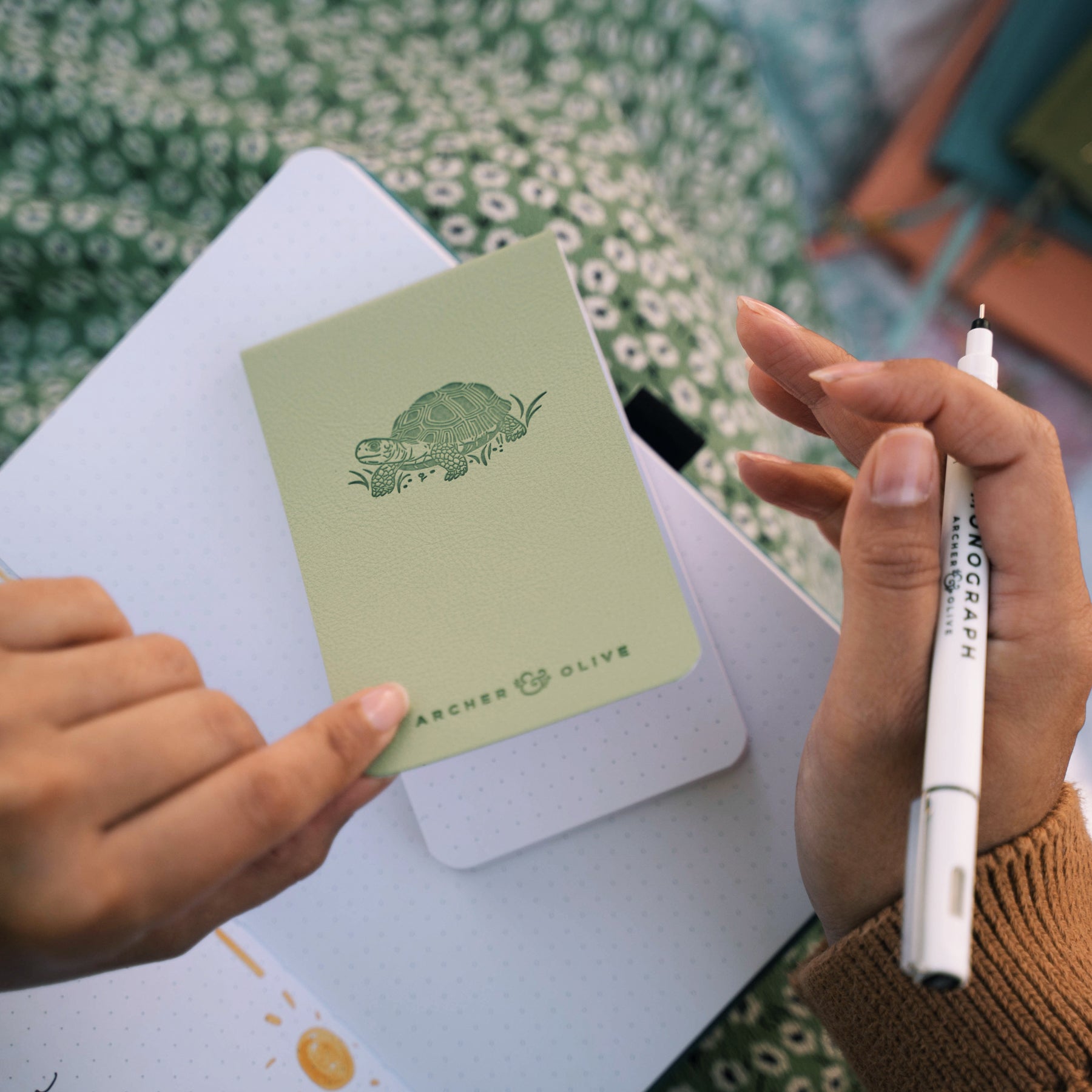 Meadow & Vine Memo Pad – Archer and Olive