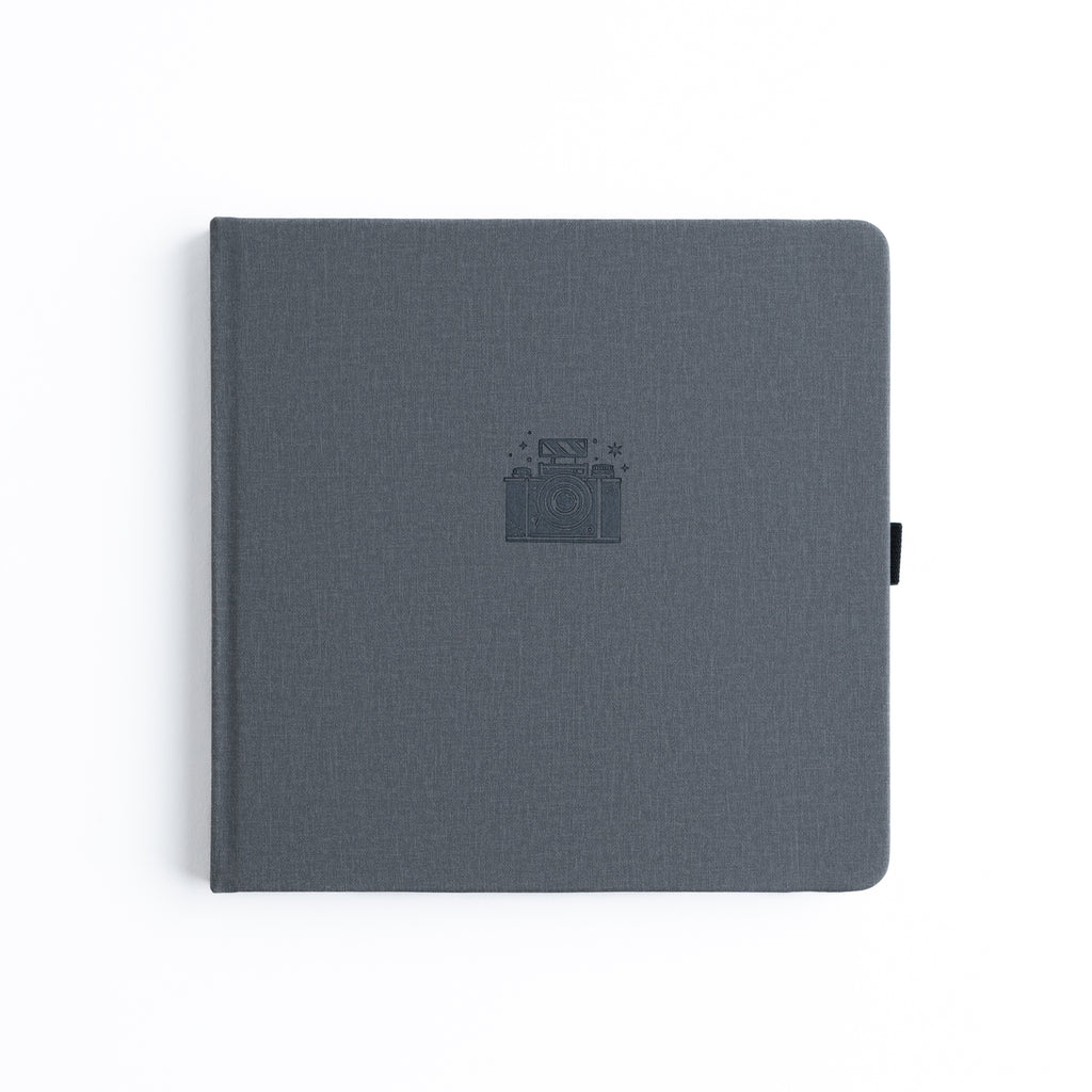 8x8 Vintage Camera: Dot Grid Notebook